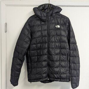 North Face ThermoBall Hoodie - size medium puffer jacket